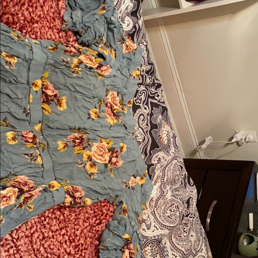 $20 - Picture 2 of 2